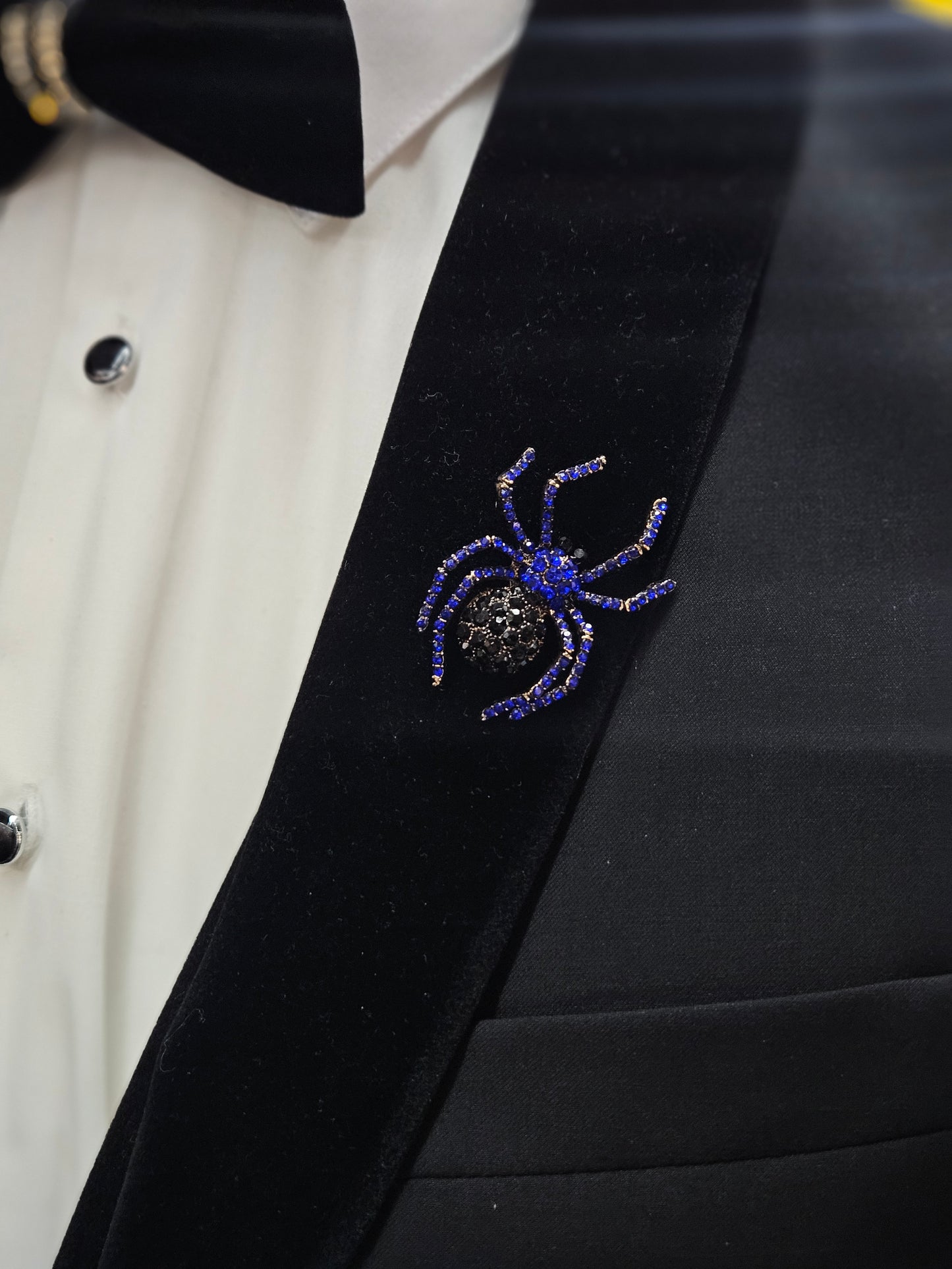 Men's Brooch Black and Blue stone color Spider Pin lapel