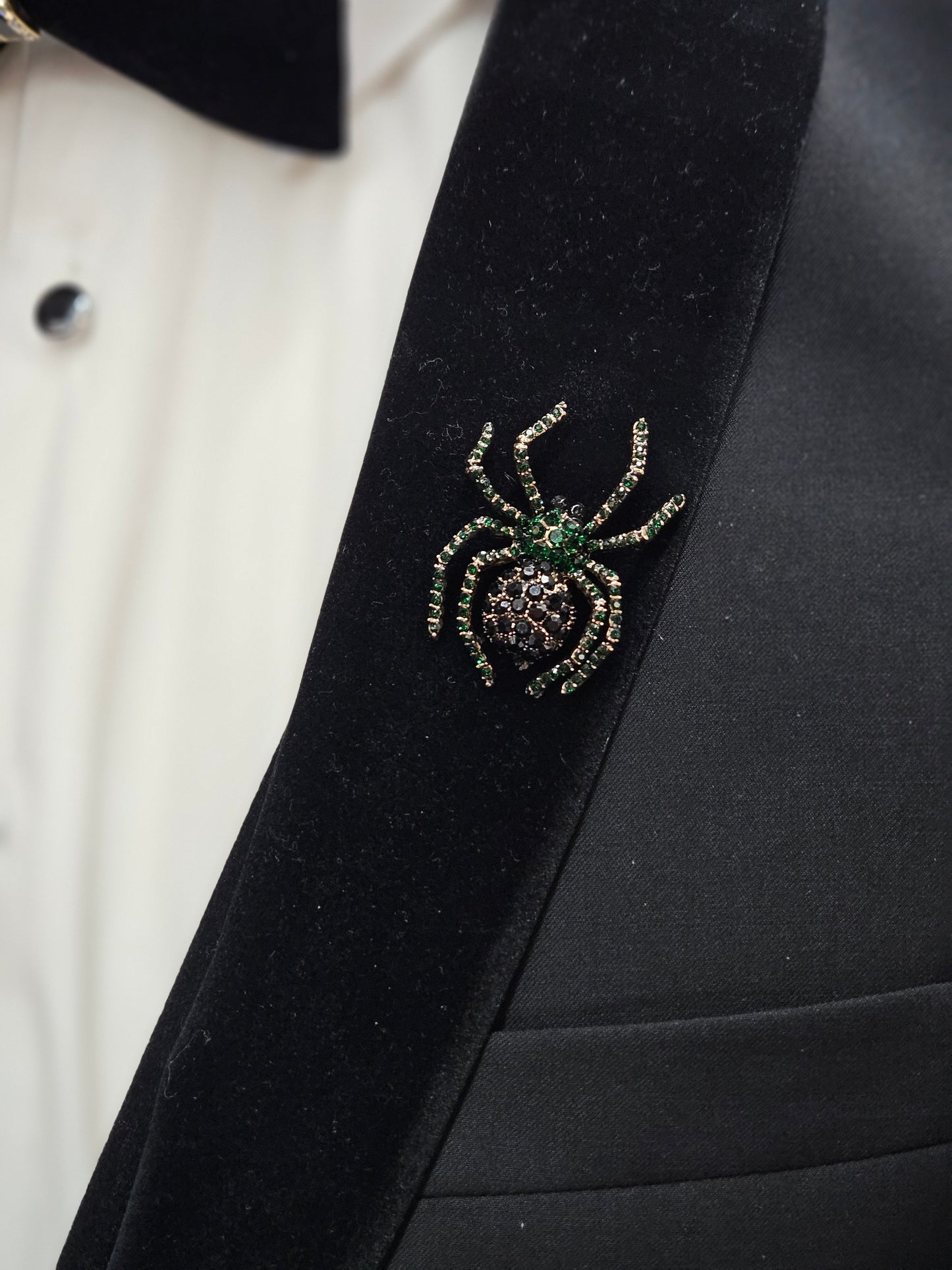 Men's Brooch Black and Green stone color Spider Pin lapel