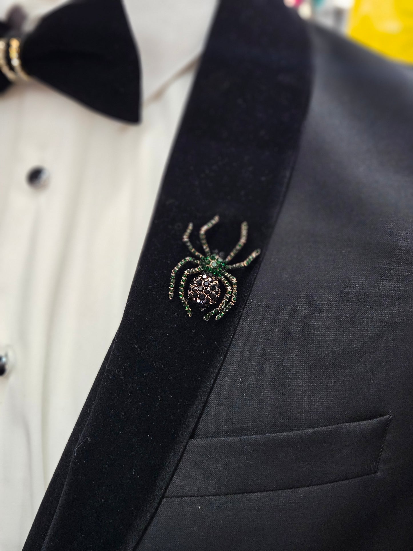 Men's Brooch Black and Green stone color Spider Pin lapel
