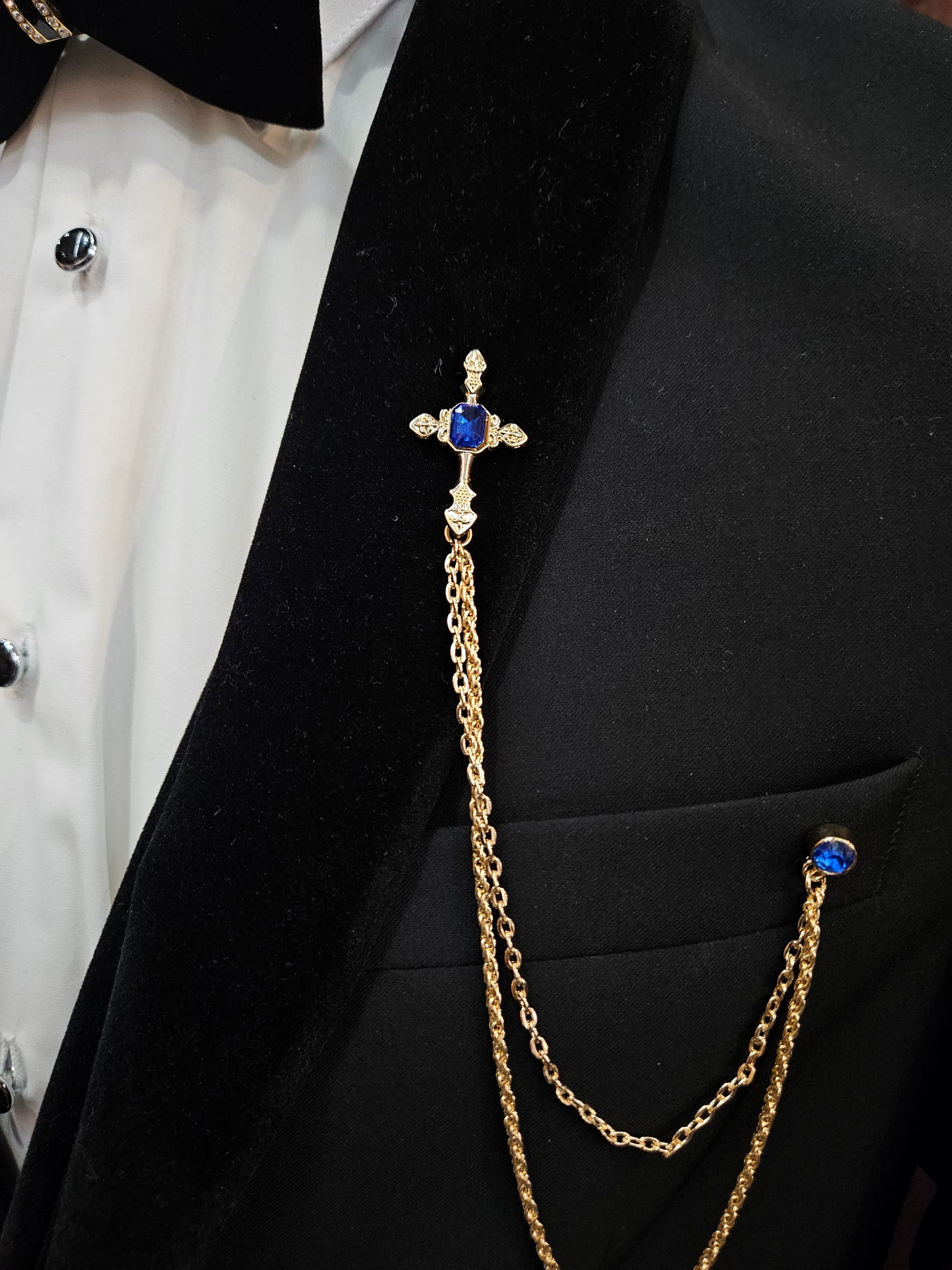 Chain Lapel and Gem Brooch Pin Set (Gold chain and Blue Ruby stone )