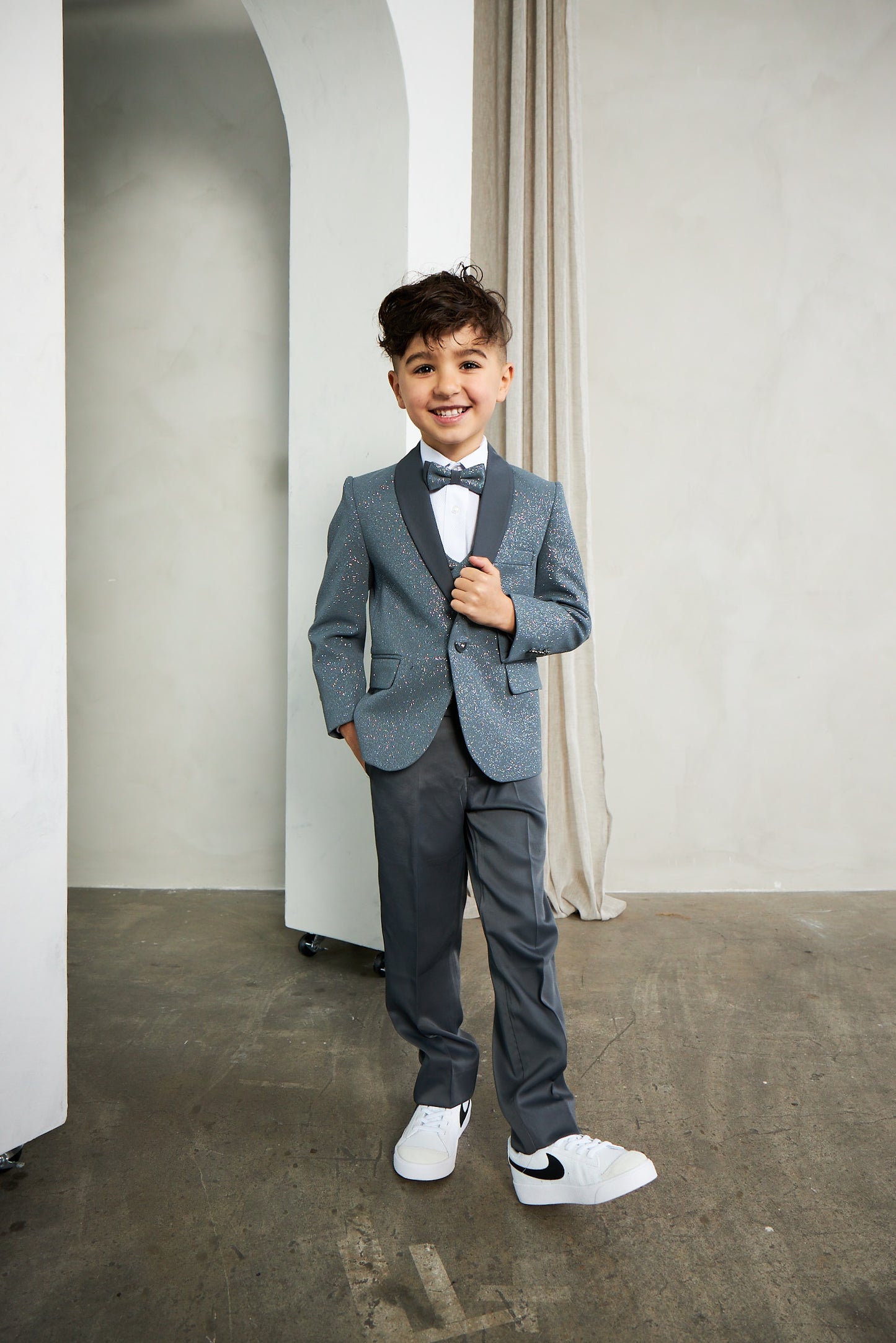 Boy's 5-Pieces Silver Glitter Bomb Tuxedo Set