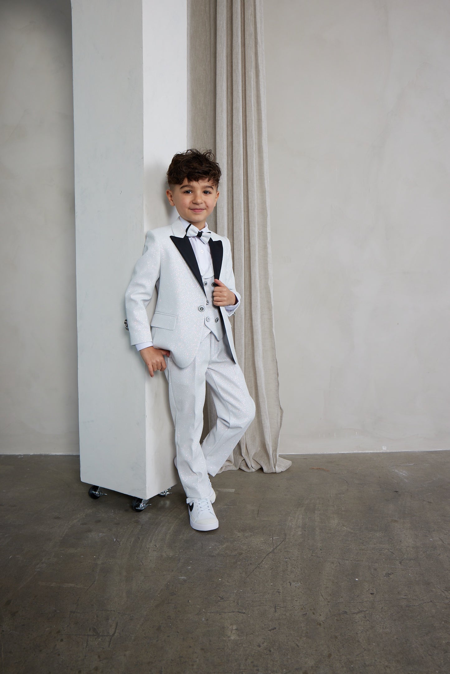 Boy's 5-Pieces White Glitter Bomb Tuxedo Set