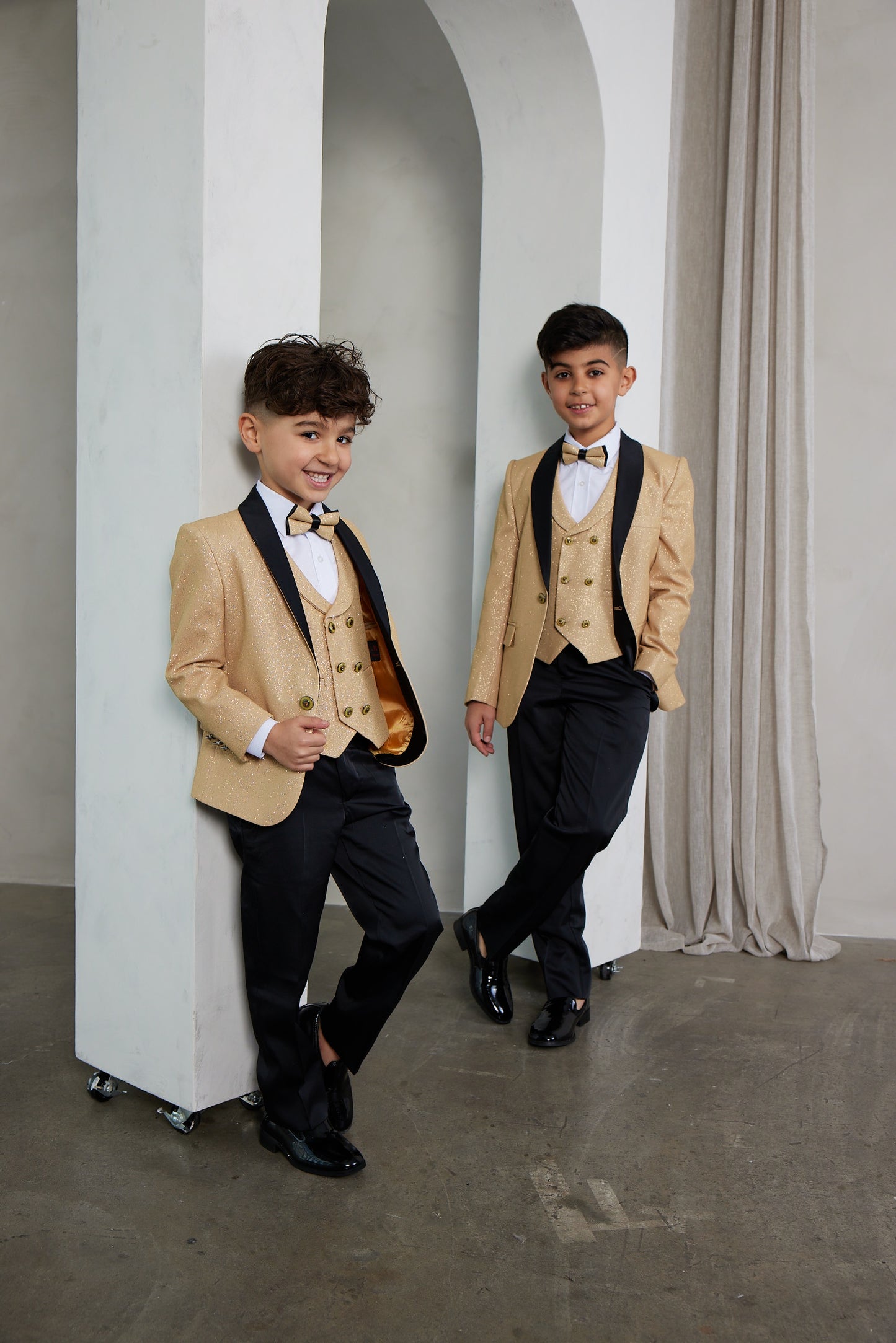 Boy's 5-Pieces Gold Glitter Bomb Tuxedo Set