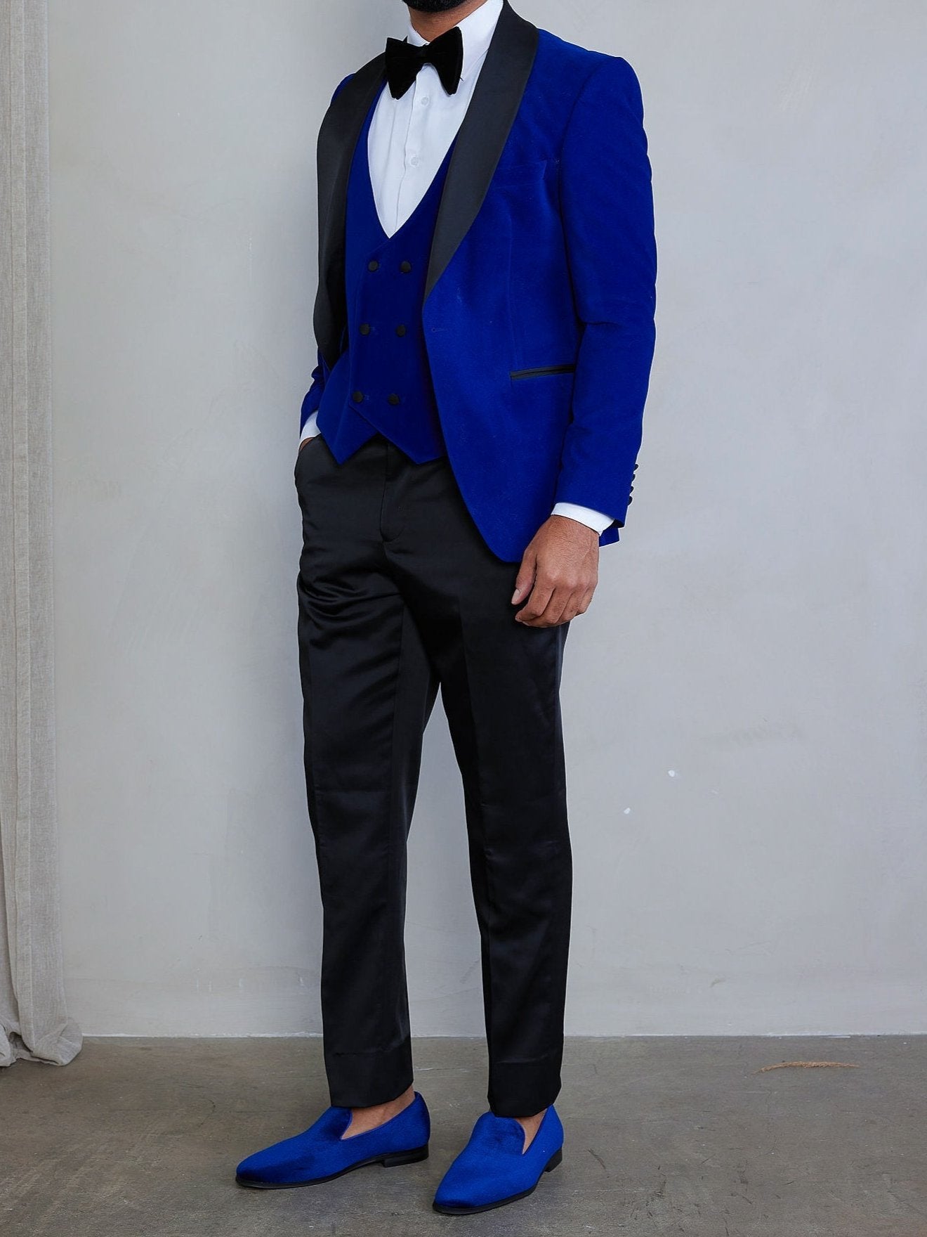 Men's 5-Pieces Blue Velvet Tuxedo Set